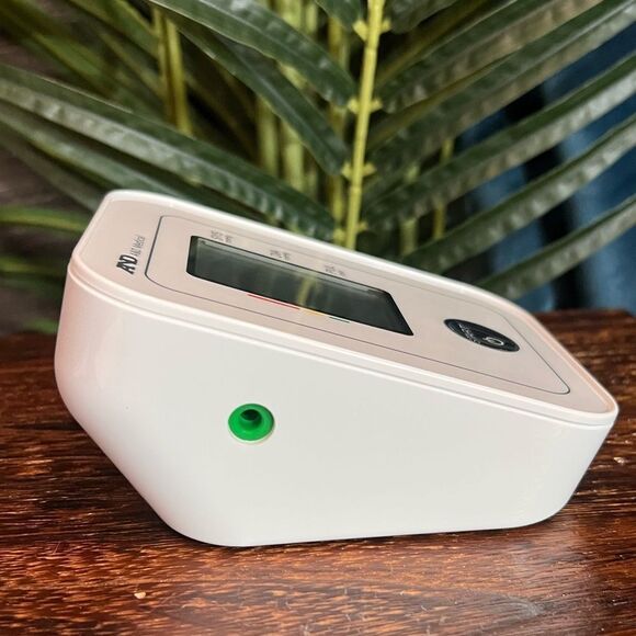 A&D Medical Blood Pressure Monitor, Model UA-611 in White. New in Box! - Picture 6 of 16